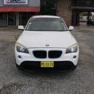 2010 BMW X1 (white)