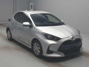 2020 TOYOTA YARIS ( SILVER )
