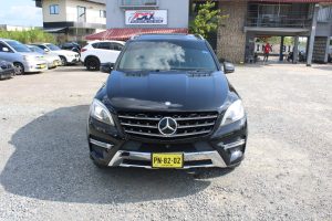 2016 MERCEDES BENZ ML350 (ZWART)