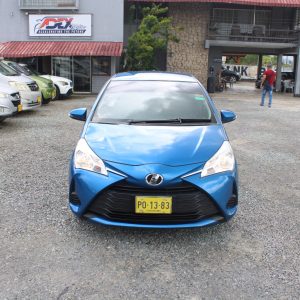 2017 TOYOTA VITZ (BLAUW)