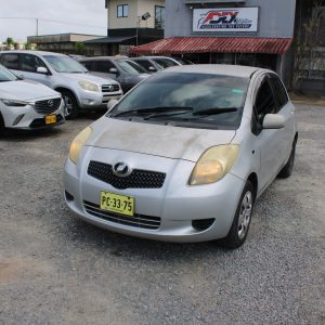 Alternative view of 2005 TOYOTA VITZ ( GRIJS )