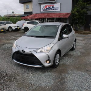 Alternative view of 2017 TOYOTA VITZ (SILVER)