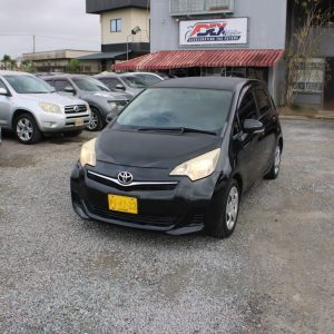 Alternative view of 2011 TOYOTA RACTIS (BLACK)
