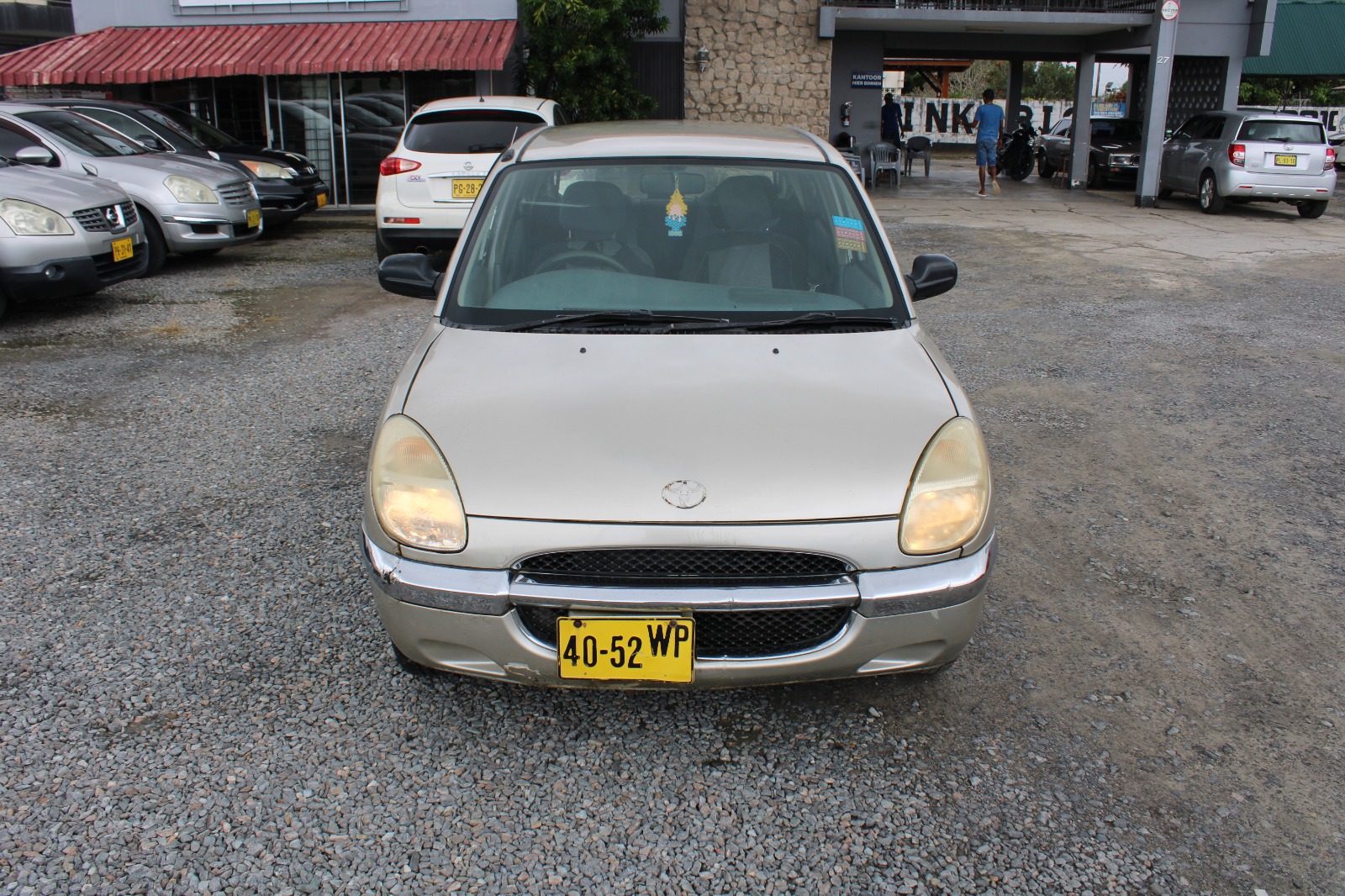 2000 TOYOTA DUET (BEIGE)