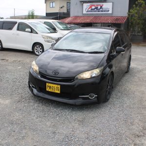 Alternative view of 2013 TOYOTA WISH (BLACK)