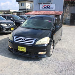Alternative view of 2003 TOYOTA IPSUM (BLACK)