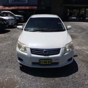 2010 Toyota Corolla AXIO (Pearl white)