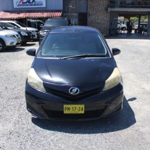 2012 Toyota Vitz (Black)