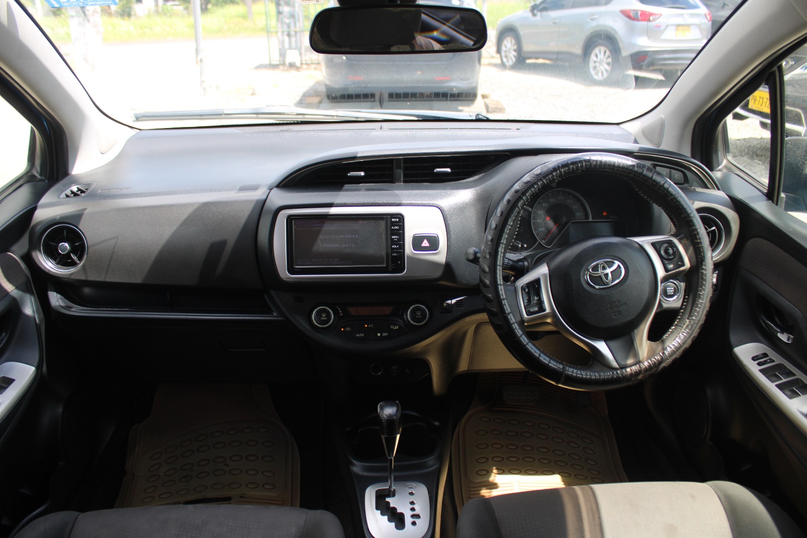 2015 TOYOTA VITZ (BLUE) - Afbeelding 12
