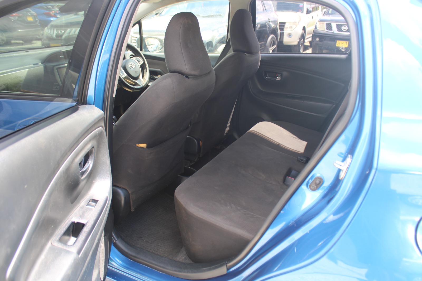 2015 TOYOTA VITZ (BLUE) - Afbeelding 11